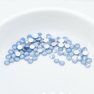 フラットバック VIVA12 プレシオサ SS20 ライトサファイヤオパール ラインストーン PRECIOSA