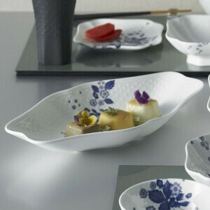 ウェッジウッド ( WEDGWOOD ) ストロベリーブルーム インディゴ マルチディッシュ 【国内正規品】