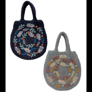 ウール フラワーリース刺繍 卵型フェルトバッグ H25W274