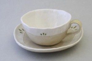 「毎日使う器」　粉引菱紋　コーヒー碗皿