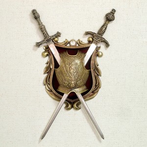 スペイン製 西洋武具 甲冑と剣の壁掛け アンティーク風 ソード 盾 鎧