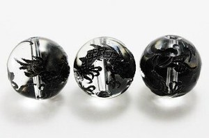 【彫刻ビーズ】水晶 12mm (黒彫り) 黒龍 (五爪龍)