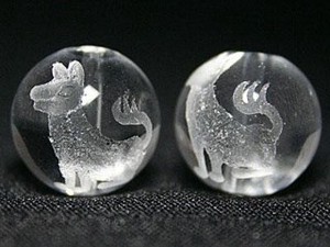 【彫刻ビーズ】水晶 12mm (素彫り) 十二支・戌 (犬・いぬ)