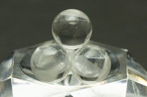 【置き石】丸玉 6mm 水晶 (3A)