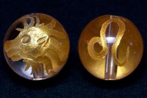 【彫刻ビーズ】水晶 10mm (金彫り) 12星座「獅子座」