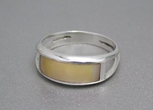 Silver-Based Shell Ring Design sliver Simple