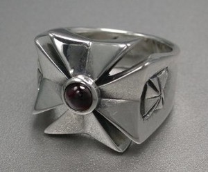 Silver-Based Garnet Ring Design sliver Rings