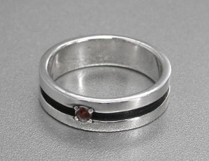 Silver-Based Cubic Zirconia Ring Red sliver Rings Simple