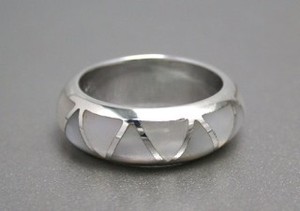 Silver-Based Shell Ring sliver White