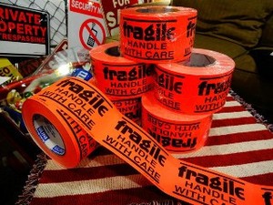 これを貼るだけでアメリカンな荷物になっちゃう♪【フラジール ラベル】