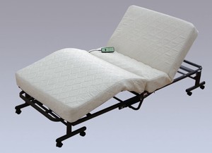 【アイリスオーヤマ　寝具・インテリア　ベッド】　折りたたみコイル電動ベッド