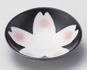 黒釉桜花スロープ平小鉢【日本製　美濃焼】
