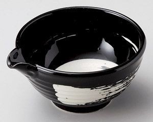 黒釉白刷毛3.6片口鉢【日本製　美濃焼】