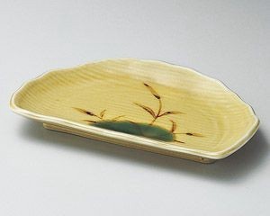 黄瀬戸芦半月焼物皿【日本製　美濃焼】