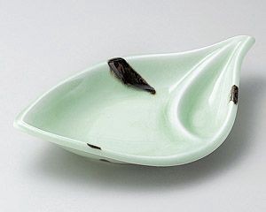 緑葉千代口付き皿【日本製　美濃焼】