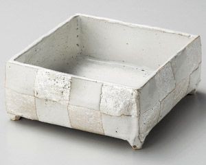 白釉銀彩手造り四角鉢【日本製　美濃焼】