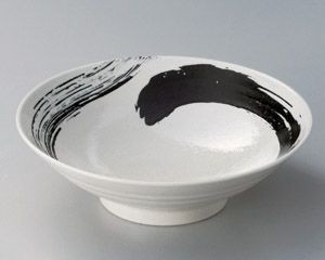 極刷毛白8.0麺鉢【日本製　美濃焼】