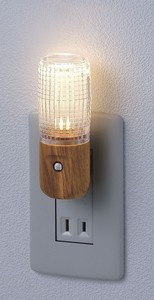 ELPA LEDセンサー付ライト 木目温白 PM-LW100(L)