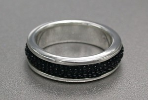 Silver-Based Ring Design sliver