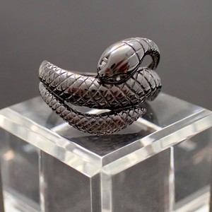 ≪シルバー925・日本製≫スネークリング：ブラックコーティング(ダイヤモンド)