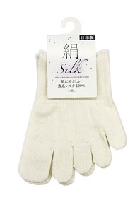 【絹silk】肌にやさしいシルク　健康・冷え対策♪　表糸シルク100％5本指ハーフソックス[3色展開]