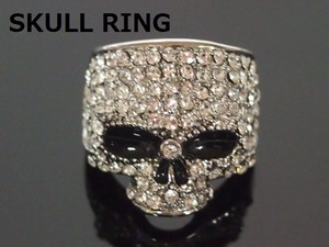 Rhinestone Ring Skull Unisex