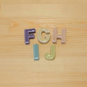 【波佐見焼】　アルファベット　箸置　(F／G／H／I／J)
