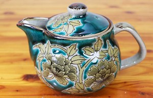 Kutani ware Japanese Tea Pot