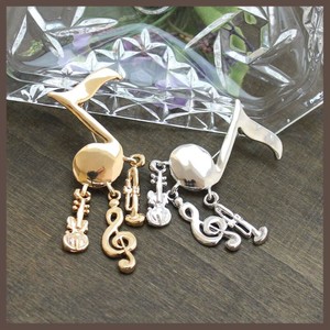音符と楽器のブローチ 2色 B