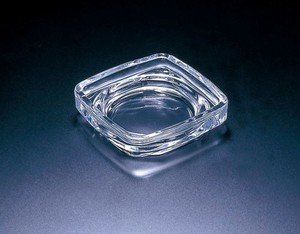 石塚硝子　ガラス製　アルファー灰皿豆　204