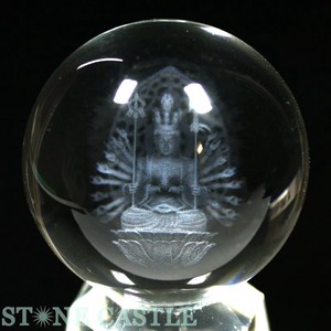【彫刻置物】丸玉 人工水晶 約50mm (レーザー彫刻) 千手観音菩薩