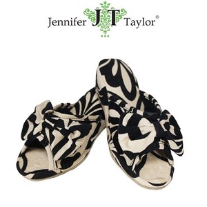 2 size JENNIFER TAYLOR Room Shoe Slipper