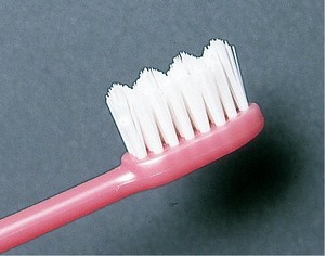 ホワイト歯ブラシ「水だけのブラッシングでもOK!」3本セット