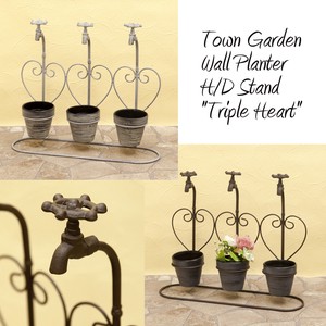 Garden Wall Run Stand Triple Heart
