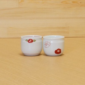 紅白花椿／椿散らし　小仙茶