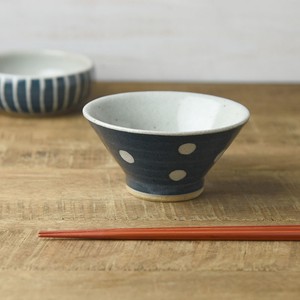 手しごと 13cm富士山型茶碗 あい 水玉[H161][日本製/美濃焼/和食器]