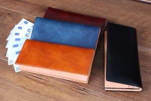 50 2 SO Italy Leather Long Wallet