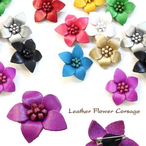 Brooche Leather