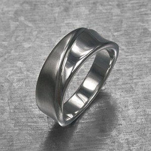 Silver-Based Plain Ring Design sliver