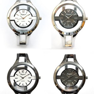 スケルトンバングルウォッチ　ファッションウォッチ　レディース腕時計　Rapport　ブレスレット