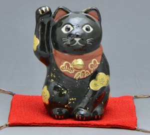 Beckoning cat Shochikubai Ornament