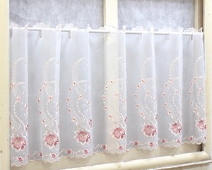 窓辺を彩る小花刺繍カフェカーテン　ロージー