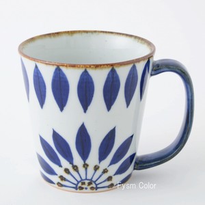 HASAMI Ware Blue Flower Mug Hand-Painted