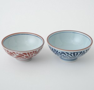 波佐見焼　ペア茶碗　箱入り　たこ唐草　手描き