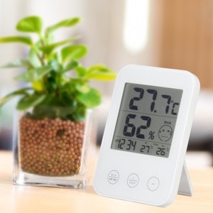 熱中症・インフルエンザ警報付きデンジタル温湿度計 ホワイト