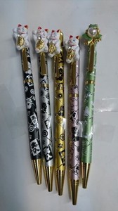 Skiing Crystal Fortune Beckoning cat Frog Ballpoint Pen