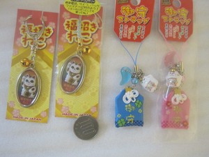 Lucky Goods Solid Beckoning cat Amulet Bag Mini Beckoning cat Jewel Attached