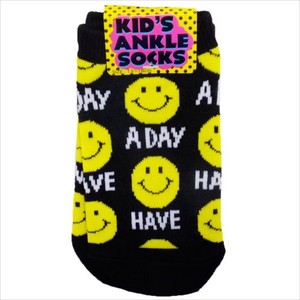 SMILE Repeating Pattern BLACK Kids Socks