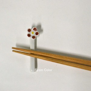 Chopstick Rest Kanzashi Red Arita Ware Hand-Painted Made in Japan