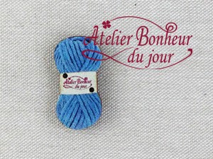 フランス製　木製ボタン　アトリエ ボヌール ドゥ ジュール 【毛糸・ブルー】